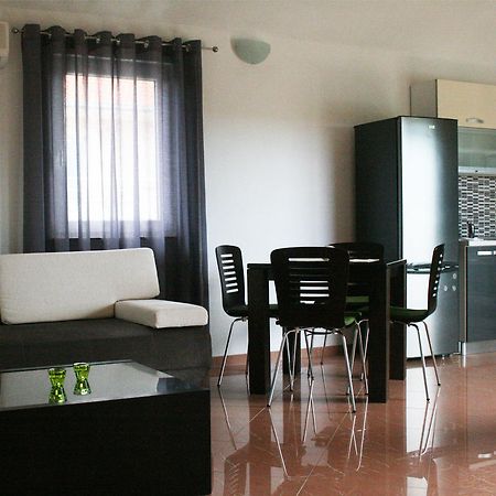 Apartments Kristina Milna  Bilik gambar